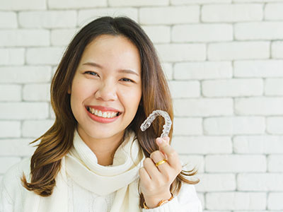Alan S. Kuznick, DMD | Dentures, Extractions and TMJ Disorders